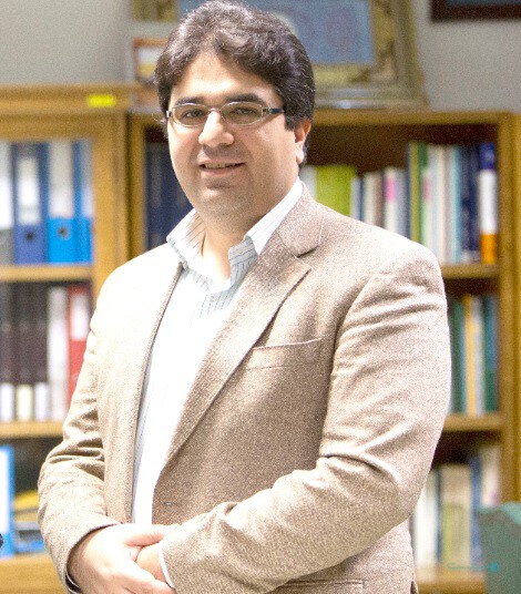 او یکی از شکستهای کاریاش را شکست در بازگرداندن کارمزدها میداند.
