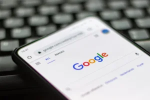 گوگل چت‌بات هوش مصنوعی را به بخش جستجوی خود اضافه می‌کند