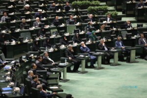 مجلس وزارت ارتباطات را مکلف کرد بازارگاه هوش مصنوعی ایجاد کند