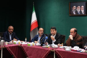 وزیر ارتباطات: پایداری شبکه در جنگ حفظ شد؛ مجلس: پیشرفت شبکه ملی اطلاعات کمتر از ۶۰ درصد است