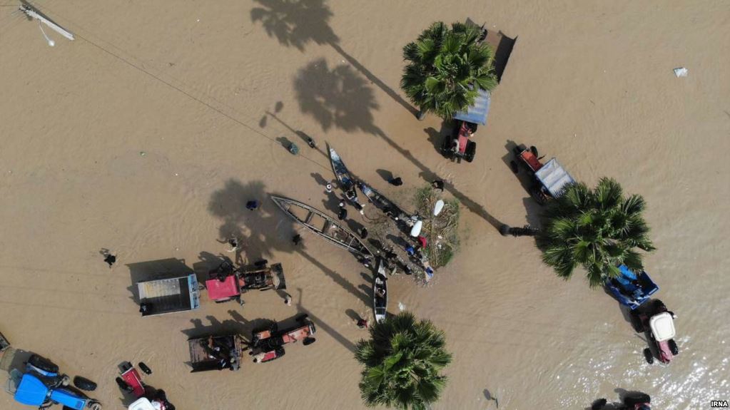 آخرین وضعیت ارتباطی در مناطق سیل زده کشور؛ تلاش برای شکستن حلقه طوفان