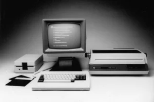 نگاهی به تاریخچه کامپیوتر: از ماشین‌‌حساب‌های مکانیکی تا ابررایانه‌ها