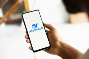 استارت‌آپ DeepSeek چین چطور به ستاره هوش مصنوعی تبدیل شد؟