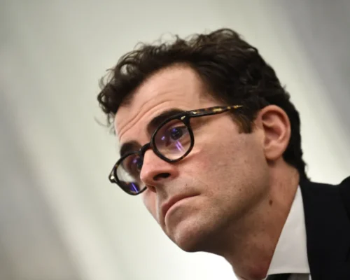 پژوهش داخلی متا: قابلیت‌های نظارت والدین تاثیر محدودی بر رفتارهای نگران‌کننده نوجوانان دارد