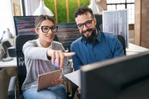 گزارش گوگل: تنها ۵ درصد کارکنان «سواد واقعی هوش مصنوعی» دارند