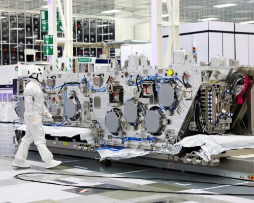 رقابت جهانی برای ساخت حیاتی‌ترین ماشین عصر هوش مصنوعی