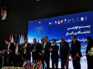دهقانی فیروزآبادی: نیروی کار ارزان‌قیمت مزیت ایران در توسعه اقتصاد دیجیتال است