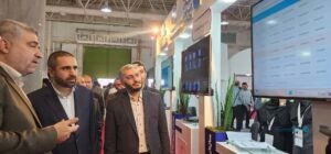 رئیس مرکز ملی فضای مجازی از پاویون دولت هوشمند در نمایشگاه الکامپ بازدید کرد