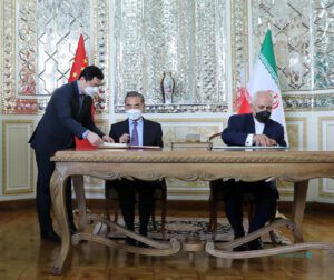 وزیر ارتباطات: همکاری ایران و چین منجر به محدودیت حوزه ارتباطات نمی‌شود