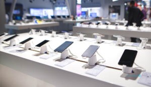 هشدار انجمن موبایل ایران درباره جهش قیمت تا اواخر مرداد