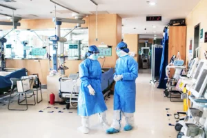 آزمایش یک دستیار هوش مصنوعی برای جراحان مغز و اعصاب در چین