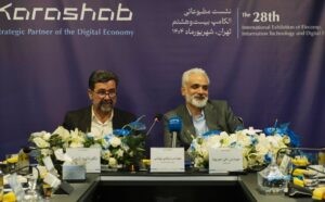 معاون ارتباطات شرکت مخابرات ایران: در حال گذار از مس به فیبرنوری هستیم
