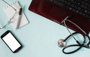 مشکلات اینترنتی در حوزه سلامت آنلاین توجیه پذیر نیست