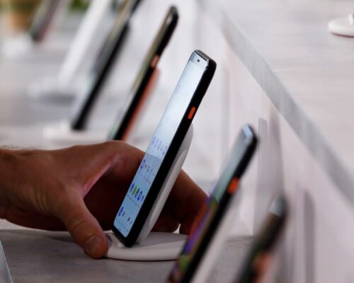 بازار موبایل در آستانه ورشکستگی؛ مجوزهای بهینه‌سازی، واردات را قفل کرد