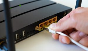 اینترنت ADSL چیست؛ همه چیز در مورد کاربردها و مزایای آن