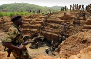 جمهوری کنگو اپل را به بهره‌برداری از معادن خونین آفریقا متهم کرد