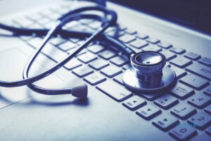 نبود منفعت مالی دلیل مخالفت پزشکان با نسخه الکترونیکی