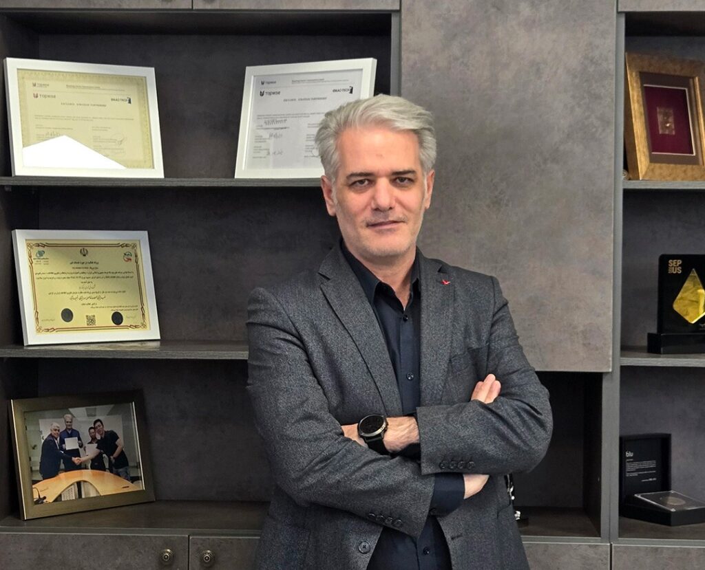 ابراهیم حسینی‌نژاد مدیر عامل انیاک