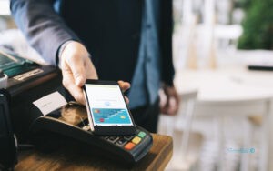 امکان پرداخت مستقیم بدون کارت از طریق تلفن همراه در ۶ بانک فراهم شد