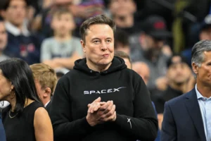 ماسک از عرضه پیام‌رسان مستقل X Chat برای رقابت با واتس‌اپ خبر داد