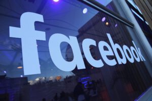 حذف آگهی‌های تبلیغاتی فیسبوک را مجبور به نشانه‌گذاری اخبار ناقض قوانین کرد
