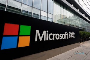 مایکروسافت از کارکنان خود در چین خواست به کشور دیگری نقل مکان کنند