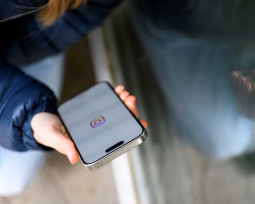 هشدار اتحادیه اروپا به متا: فیس‌بوک و اینستاگرام باید دسترسی زیر ۱۳ ساله‌ها را محدودتر کنند