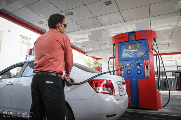 مدیرعامل تاکسیرانی: از تاکسی‌های اینترنتی زیرنظرمان برای گرفتن سهمیه بنزین حمایت می‌کنیم