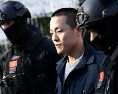 دو کوان، بنیان‌گذار پروژه‌های ترا و لونا به ۱۵ سال زندان محکوم شد