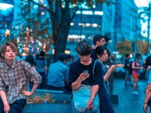 فقط پای فناوری در میان نیست؛ حواس‌پرت مدرن