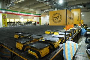 ربات‌ها به شرکت پست آمدند؛ کارکرد واقعی یا ویترین هوشمندسازی؟