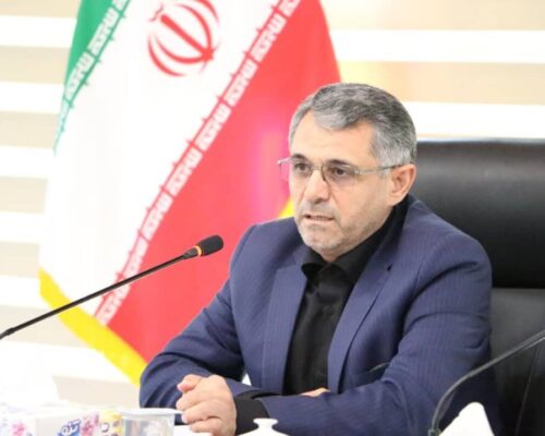 عضو کمیسیون عمران مجلس: در صورت پرداخت حق بیمه رانندگان از سوی پلتفرم‌ها احتمالاً کرایه‌ها افزایش می‌یابد