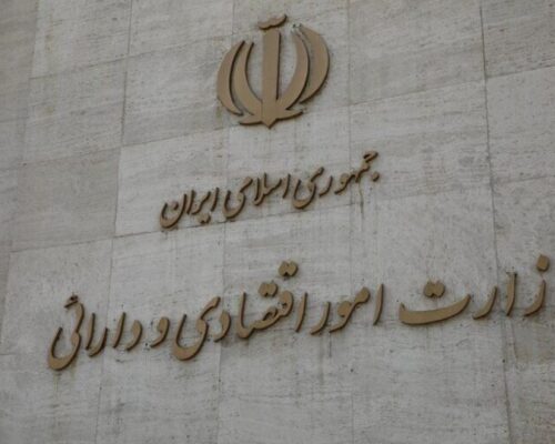 مجوز کسب‌وکارها تا سه ماه آینده تمدید شد